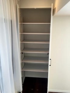 サンウッド目黒　リビングダイニングキッチン収納