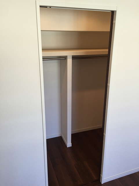 小田急目白台マンション　洋室約8帖収納