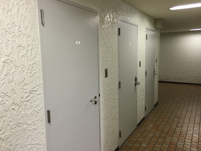 小田急目白台マンション　共用廊下