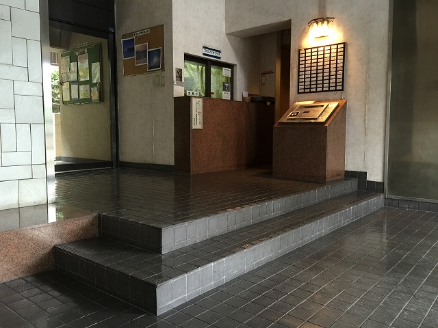 サンコート西荻窪　エントランスホール