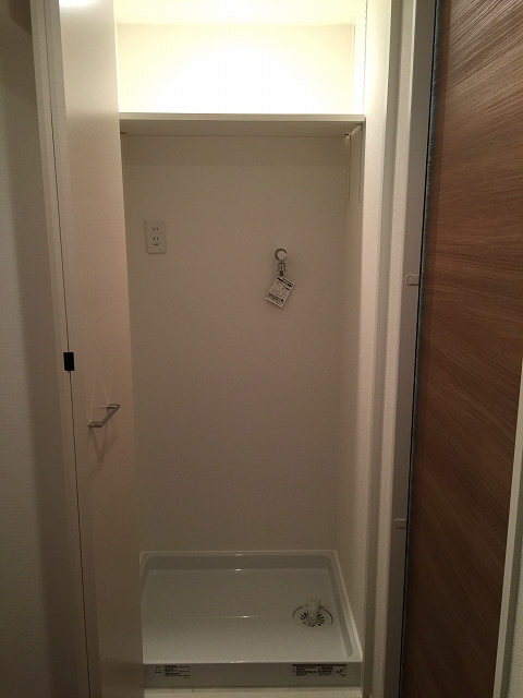 サンコート西荻窪　洗濯機置場