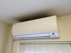サンコート西荻窪　ダイニングキッチンエアコン
