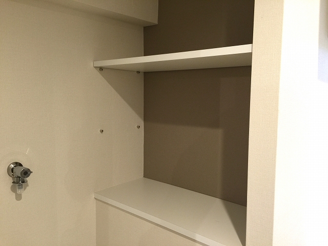 ダイアパレスエクセレント荻窪　洗濯機置場