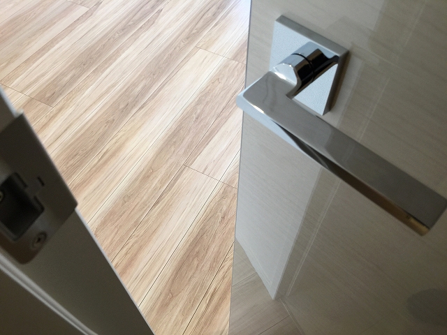 ダイアパレスエクセレント荻窪　リビングダイニングへ