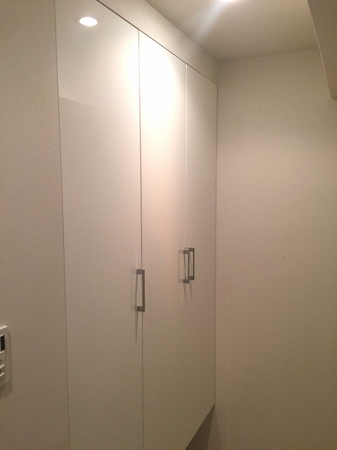 日商岩井豪徳寺マンション　シューズボックス