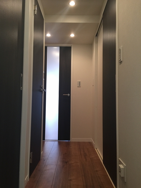 日商岩井豪徳寺マンション　廊下