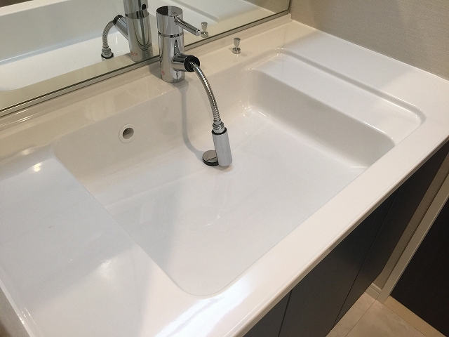 日商岩井豪徳寺マンション　洗面台