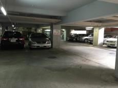 トーア駒込　駐車場