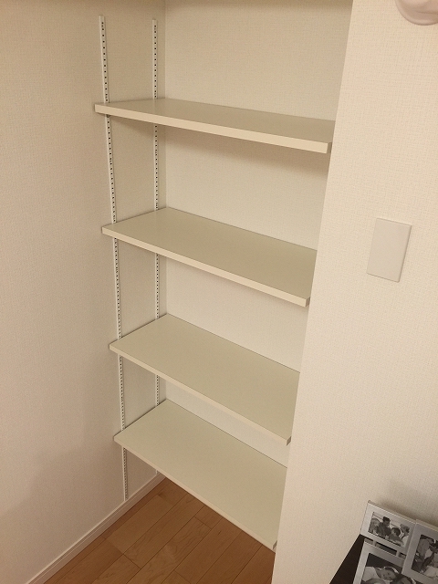 トーア駒込　サービスルーム収納