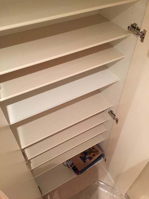 ウイング西荻南　シューズボックス