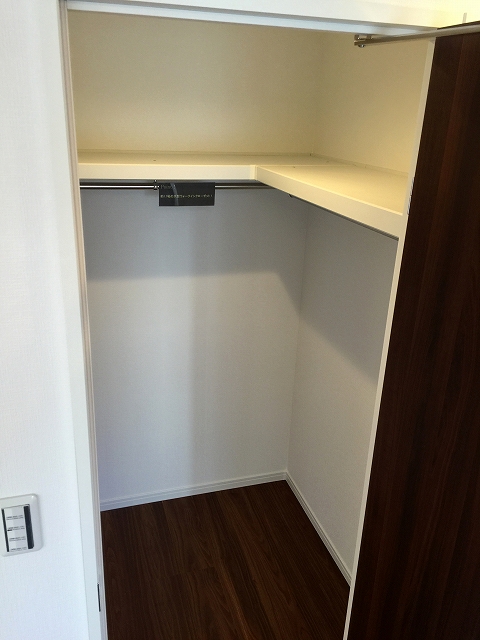 砧公園スカイハイツ　洋室約7.3帖収納