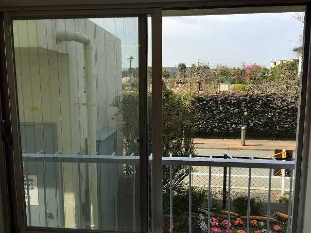 砧公園スカイハイツ　リビングダイニングキッチン窓