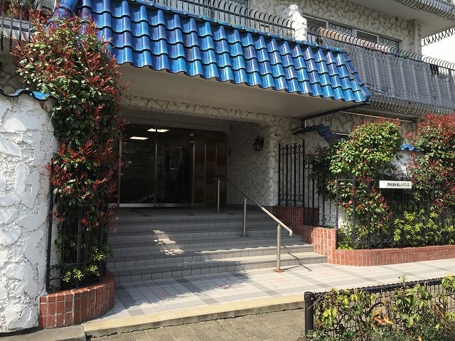 秀和清水池レジデンス　エントランス