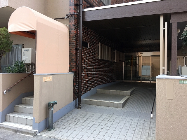 キャッスル世田谷　エントランス