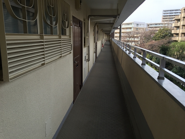 烏山南住宅　外廊下