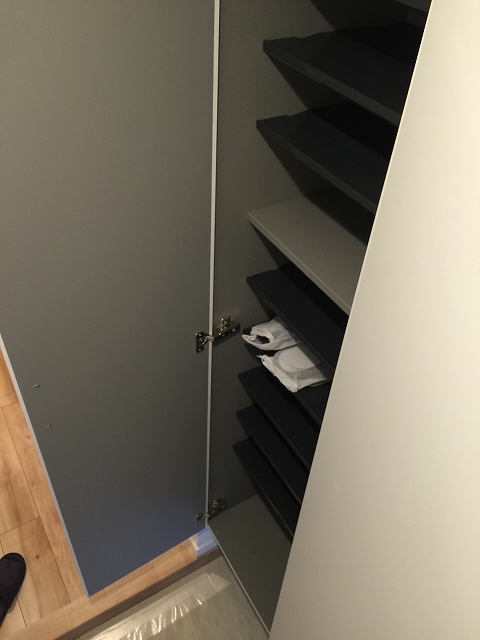 烏山南住宅　シューズボックス