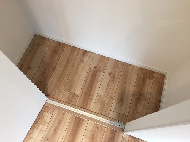 烏山南住宅　洋室約6帖収納