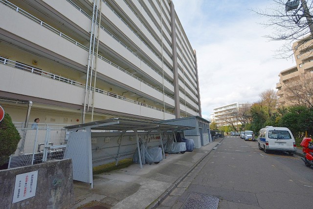 烏山南住宅1号棟713号室外観 (6)