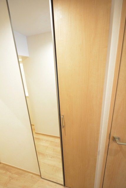 上馬フラワーホーム 廊下収納