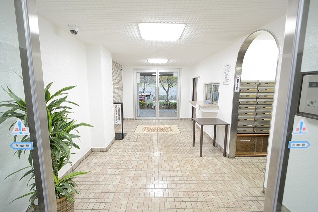 ライオンズマンション池田山 エントランス