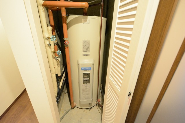 ライオンズマンション池田山 玄関へ