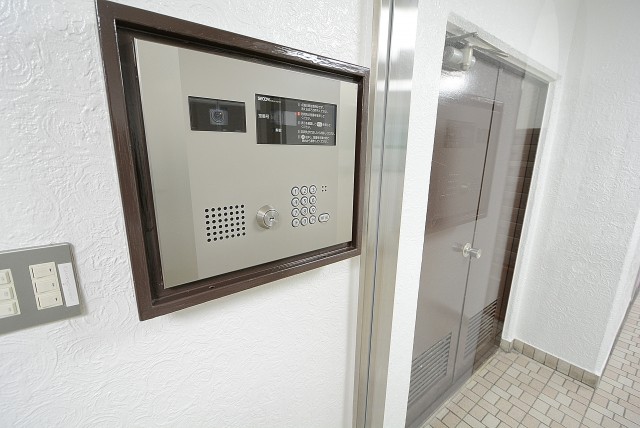 ライオンズマンション池田山 エントランス