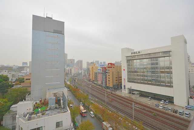 ライオンズマンション池田山 バルコニー