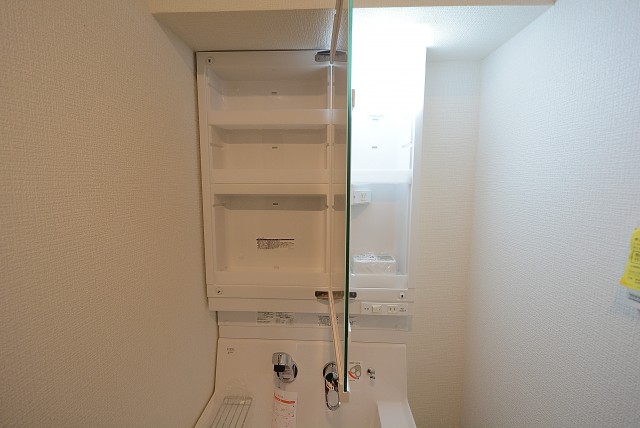 ハイネス大久保 廊下