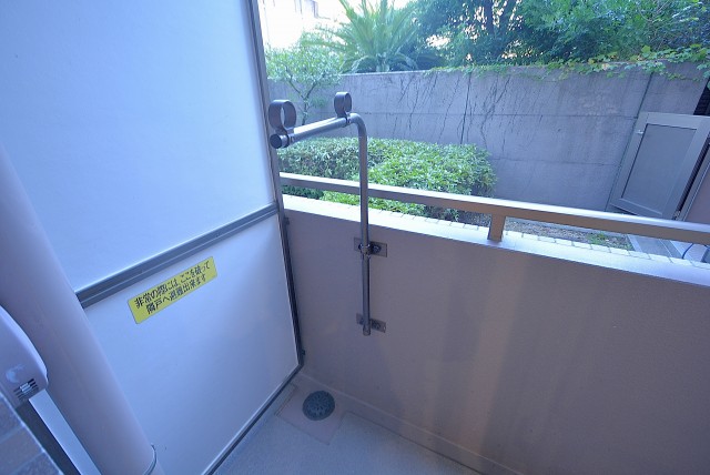 ナイスアーバン石川台 リビング　バルコニー