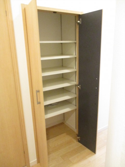 シューズボックス