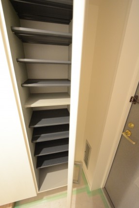 エコロジー落合レジデンスⅡ 玄関