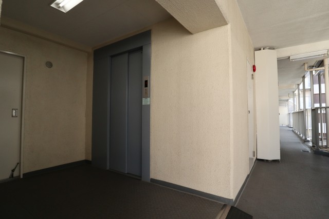 田町スカイハイツ 玄関