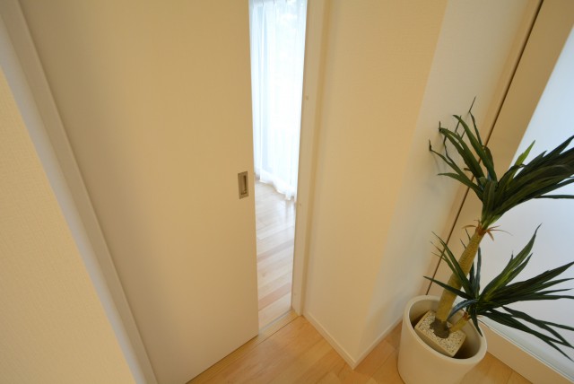 ライオンズマンション弦巻 洋室2