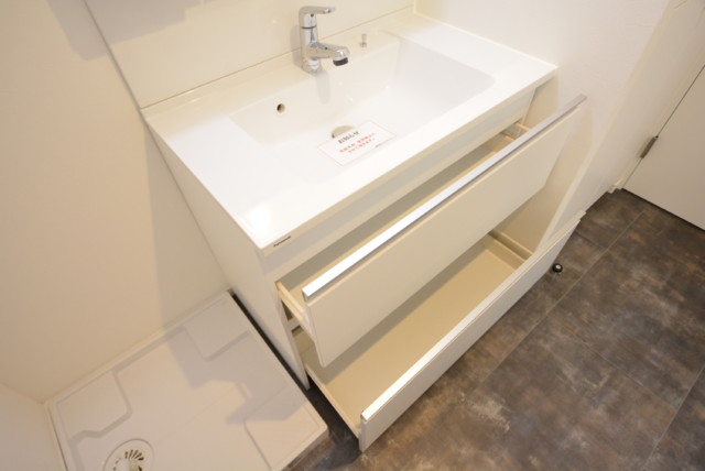 モアグランデ浜松町 洗面室