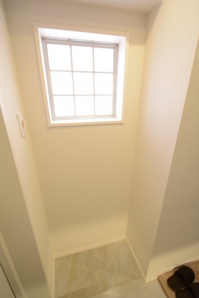 三田ダイヤモンドパレスA棟 (28)玄関