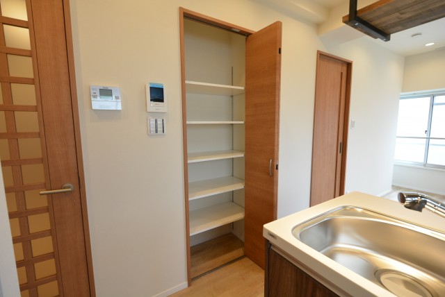 マンション五反田 ダイニング収納