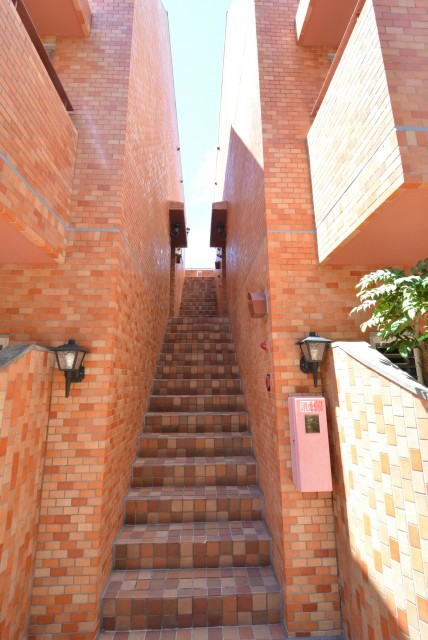 三田ダイヤモンドパレスA棟 階段