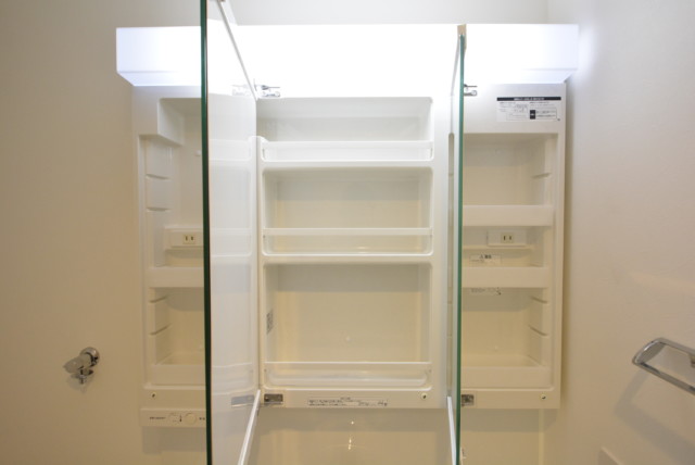 モアグランデ浜松町 洗面室