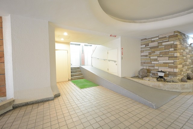 宮園キャピタルマンション エントランス