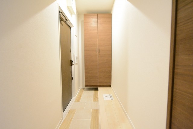 ハイネス大久保 玄関