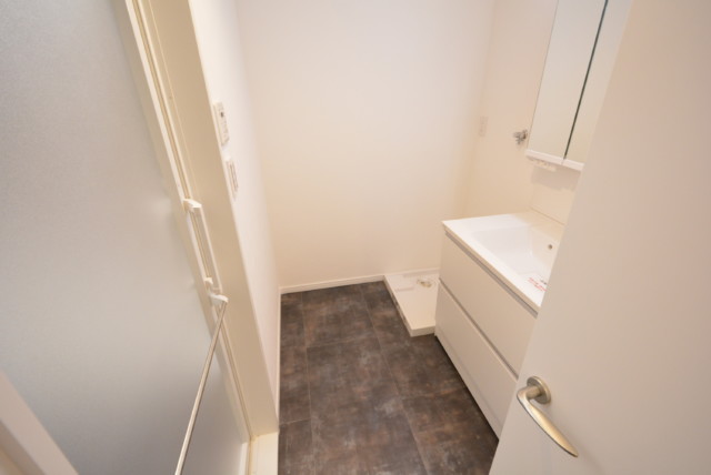 モアグランデ浜松町 洗面室