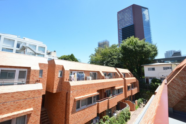 三田ダイヤモンドパレスA棟 北側バルコニー