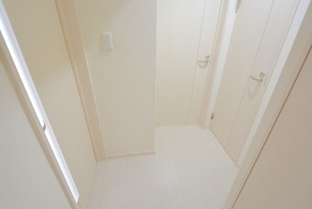 ファムール目黒 玄関