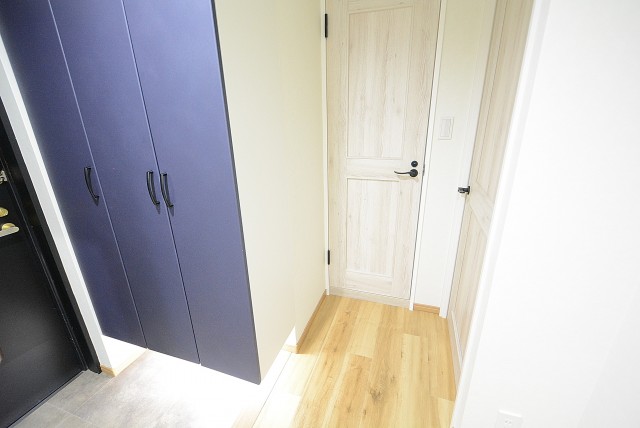 ナイスアーバン石川台 玄関を通過