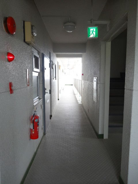 武蔵小山フラワーマンション　共用廊下