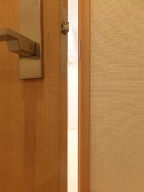 白金台グロリアハイツ　ダイニングキッチンへ