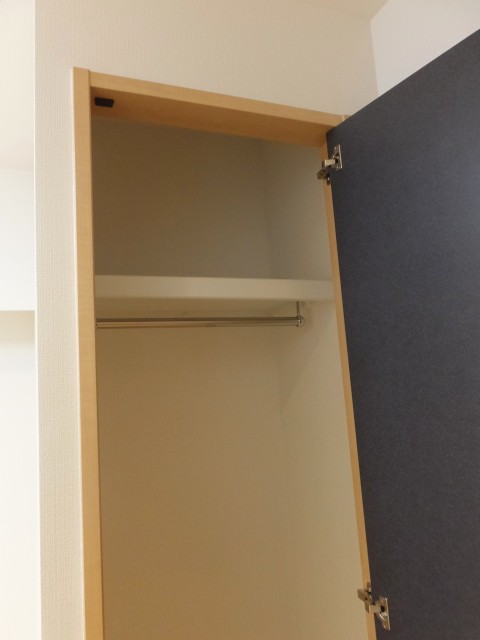 白金台グロリアハイツ　サービスルーム収納