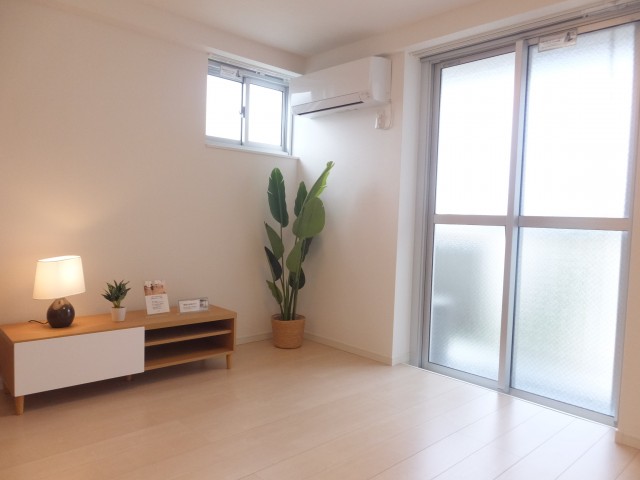 都立大コーポラス　エアコン