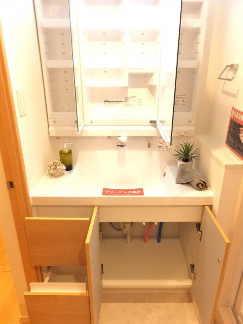 成城アンバサダー　洗面台