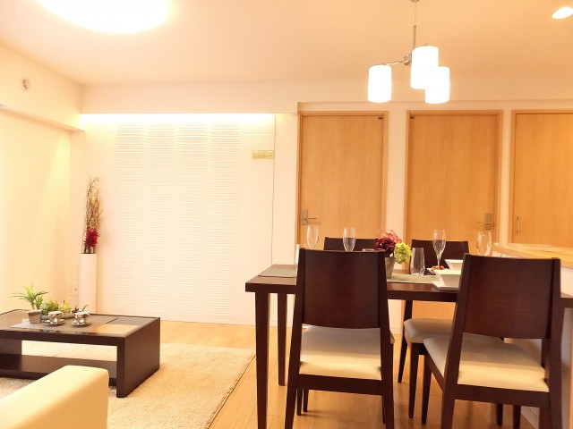 成城アンバサダー　リビングダイニングキッチン